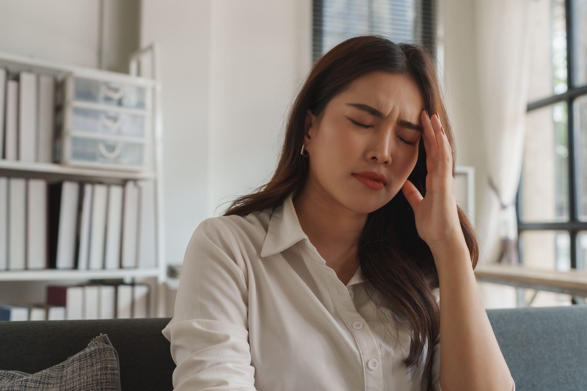 Image adult woman suffering from severe headache or migr 2026 05 21 22 33 56 utc 1.jpg